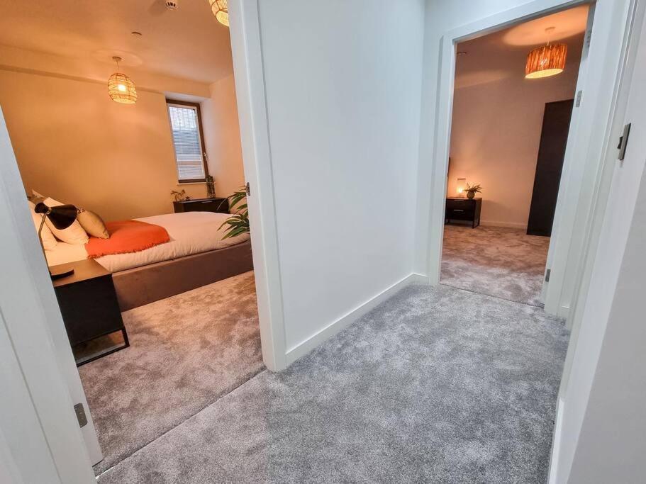 Stunning 4-Bedroom Townhouse With Free Parking Manchester Eksteriør billede